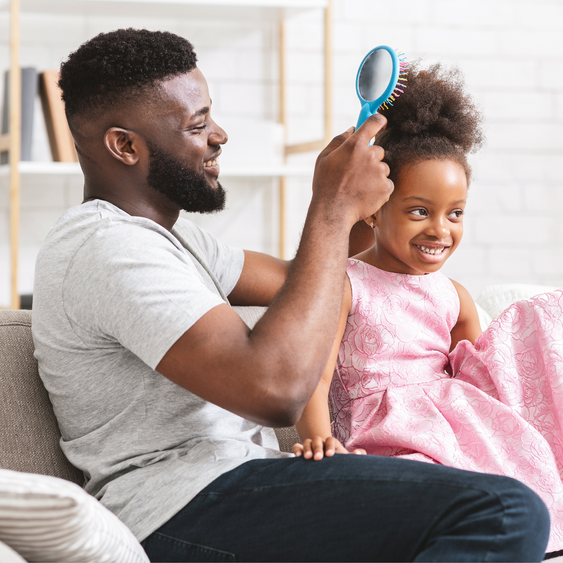 Coiffer plusieurs enfants rapidement : astuces simples pour les parents
